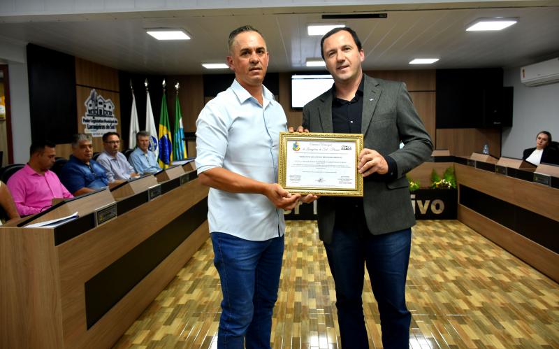 Câmara entrega Moção de Aplausos pelos 60 anos da profissão de Administração no Brasil